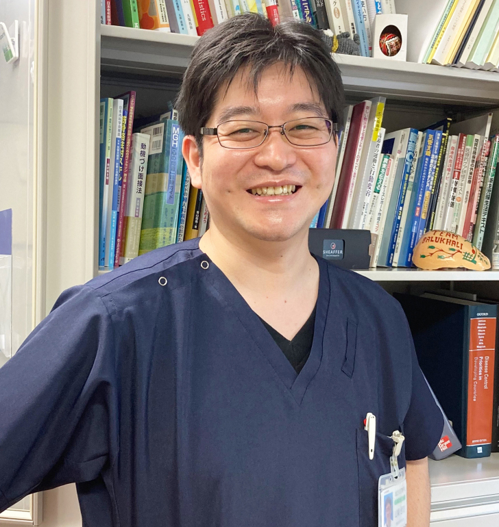 山梨 啓友先生のお写真